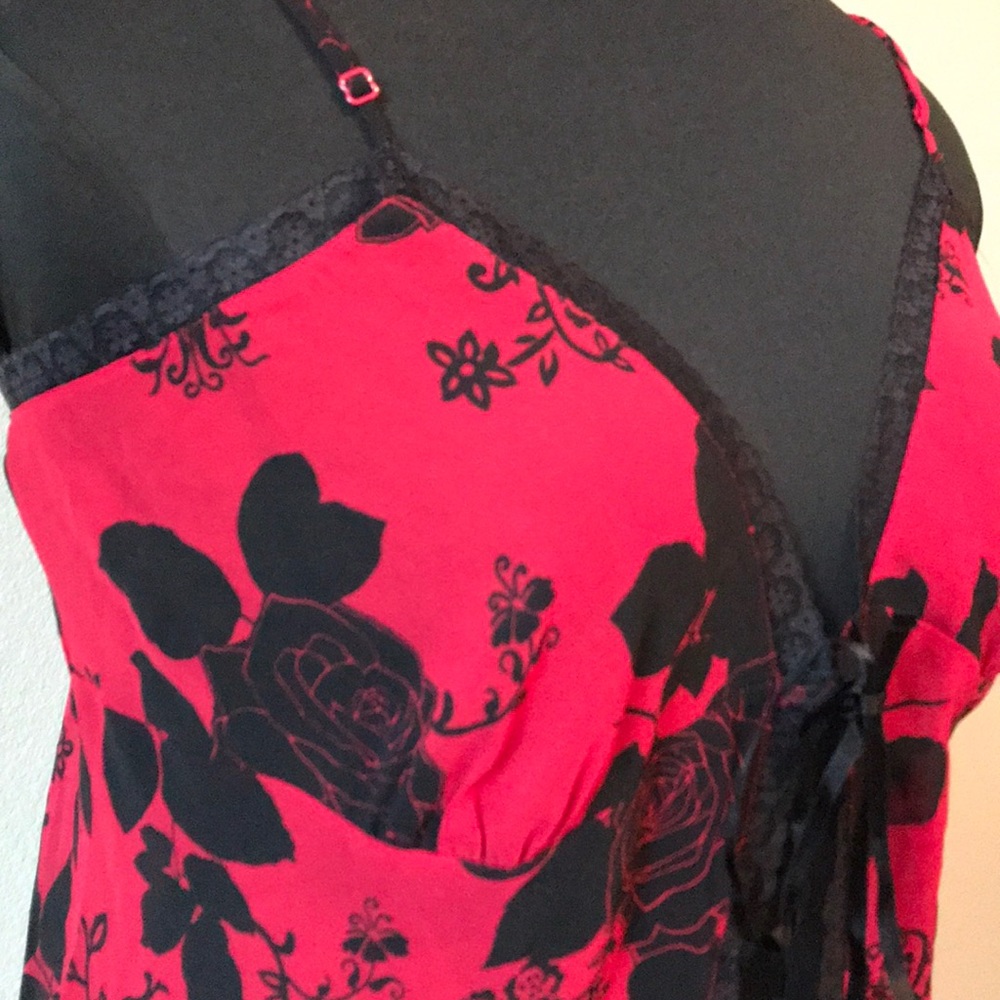 Victoria’s Secret floral tie nightie size XL